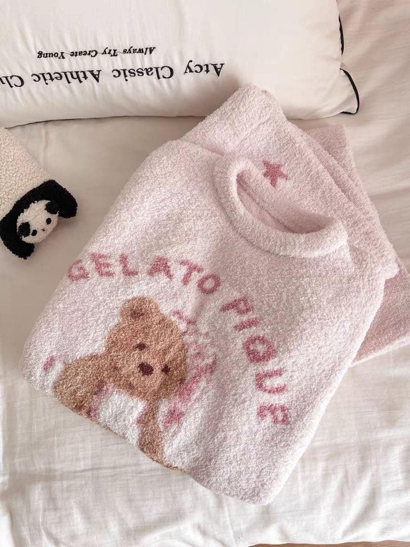 【新品未使用】テディベア柄　ルームウェア　ピンク.