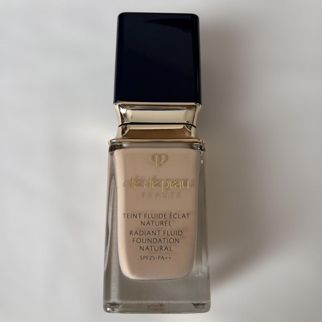 タンフリュイドエクラ ナチュレル　オークル10 クレドポーボーテ　リキッド