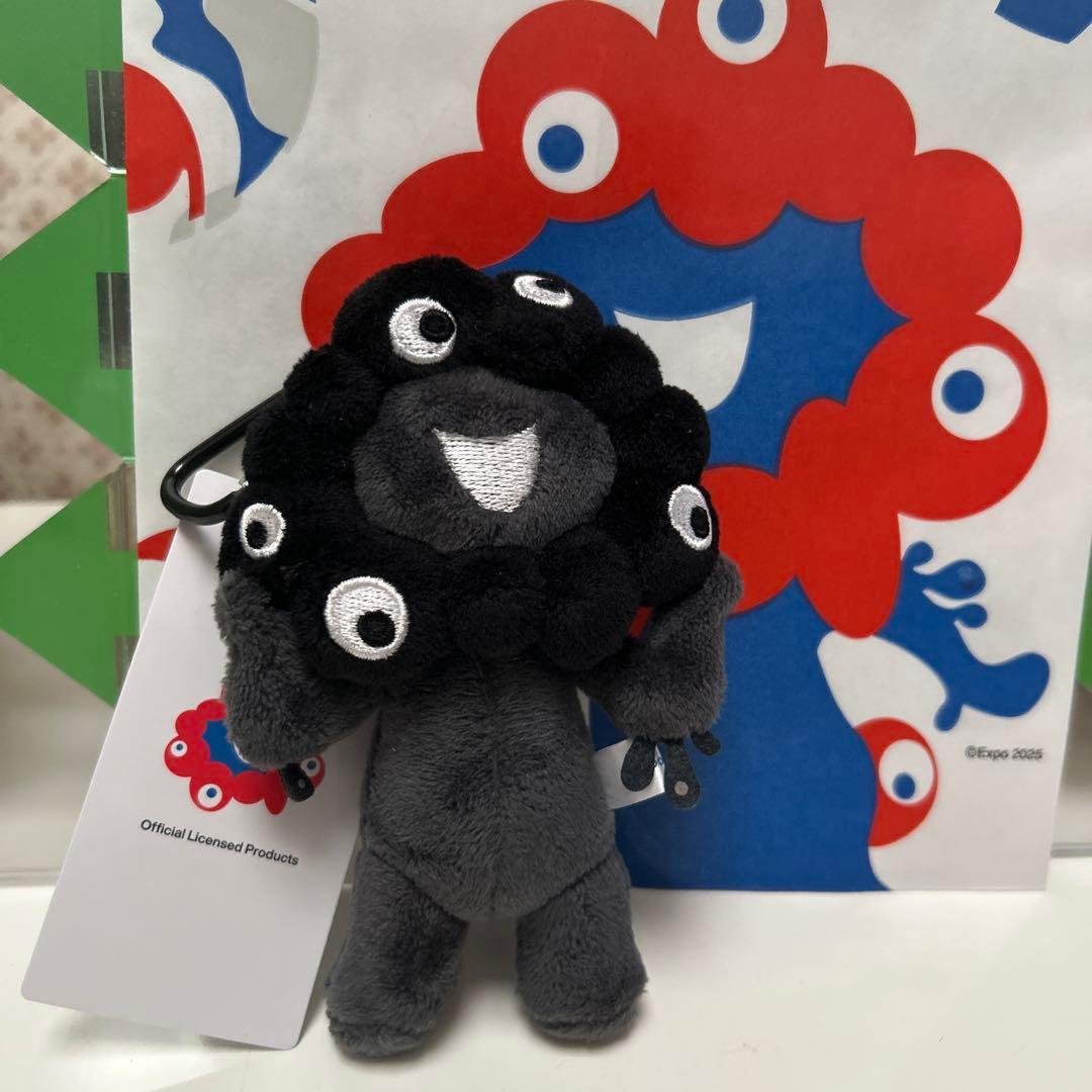 【新品未使用タグ付き】黒ミャクミャク カラビナ付き (立ちバージョン)