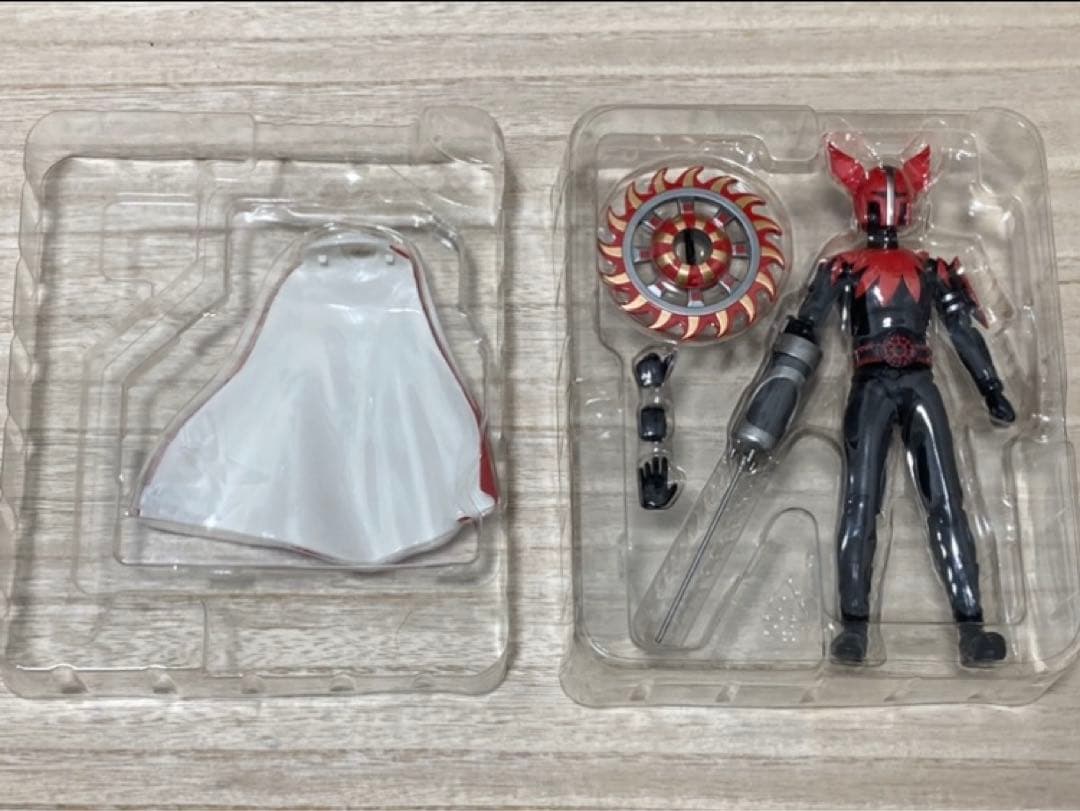 S.H.Figuarts 再生アポロガイスト