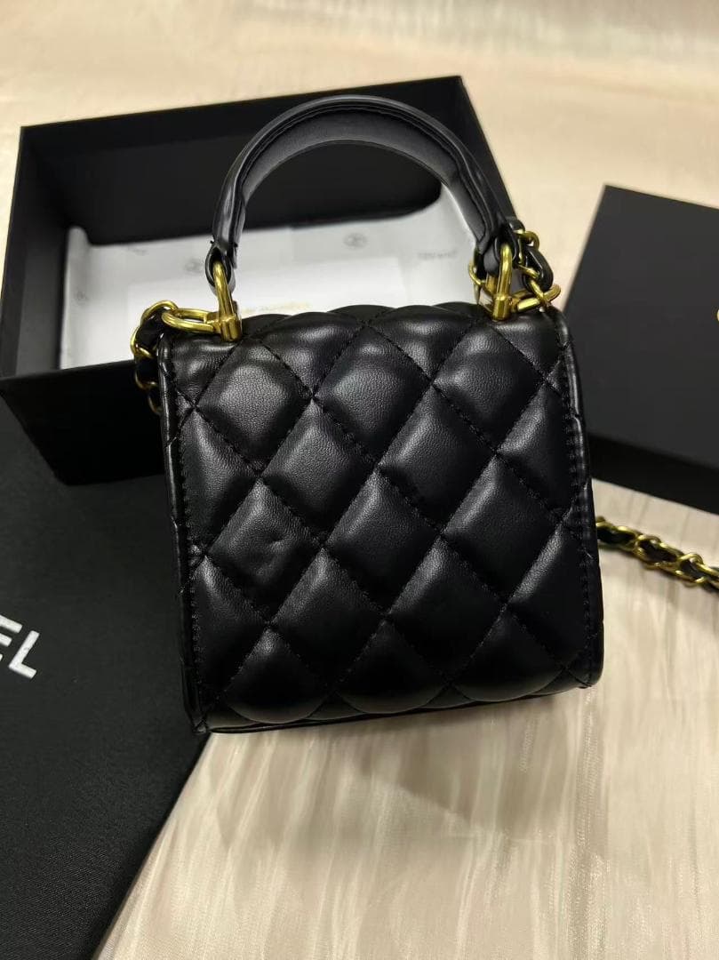 限定美品❤非売品ブラック キルティング ショルダーバッグhji - メルカリ