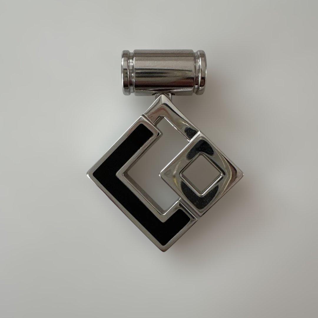 コラントツテ　シルバーブラック　K20