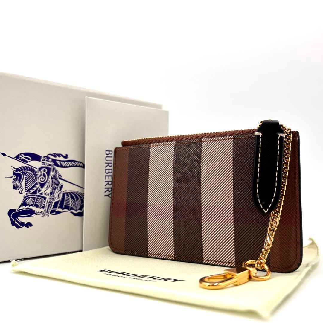 【現行品・未使用品】バーバリー チェーン ケース チェック ブラウン