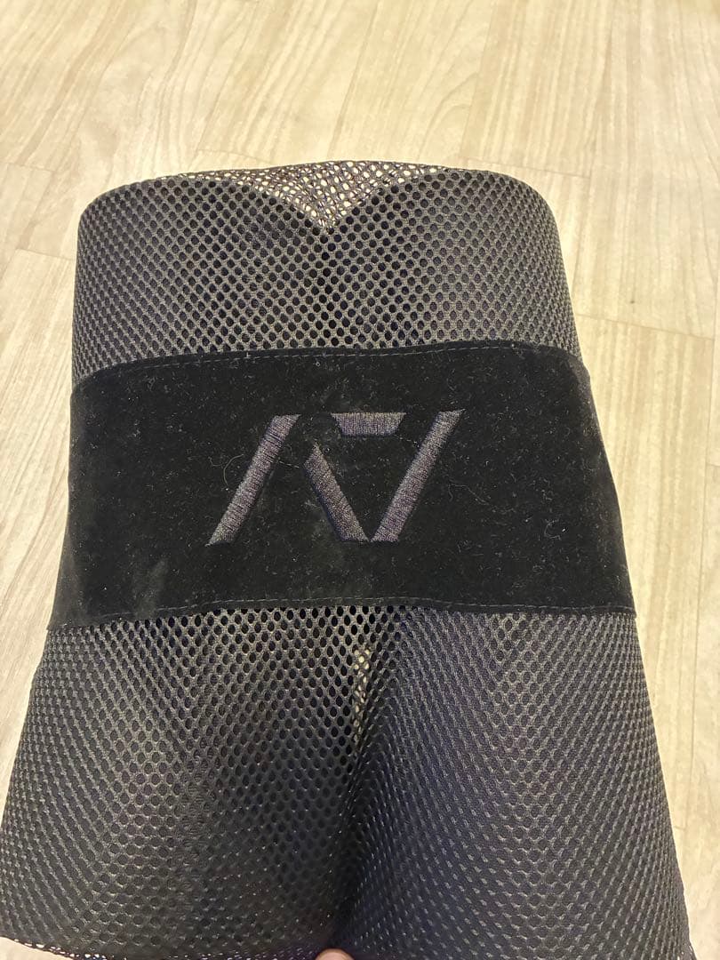 A7 ニースリーブ　Rigor Mortis xl Hourglass Knee Sleeves - Rigor Mortis - Violet Tiger - A7