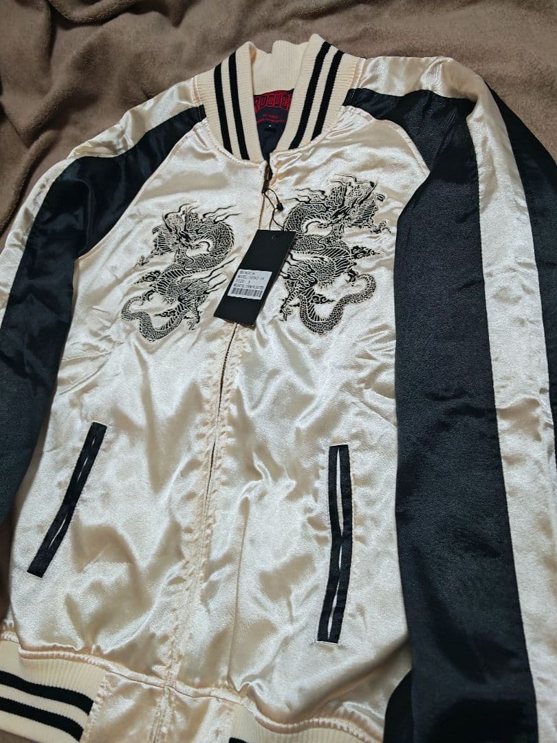 虎 スカジャン CASTLE ROGUES 未使用近い 美品 日本限定 サテン - メルカリ