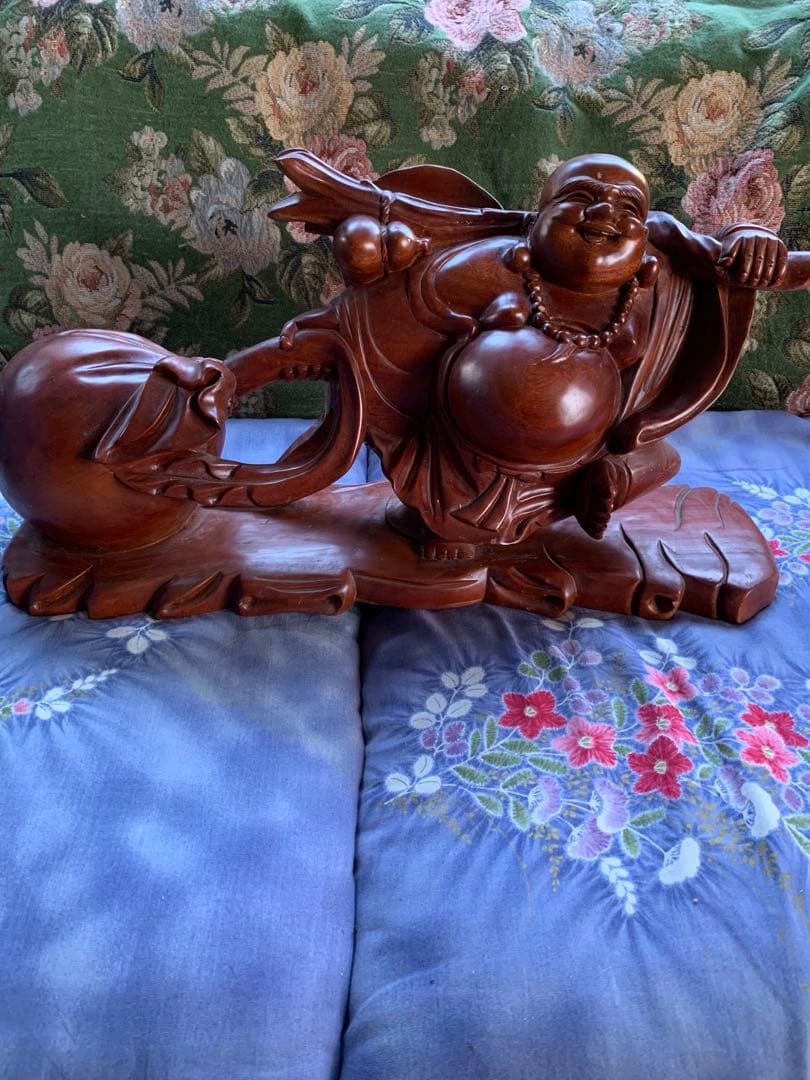 七福神の布袋尊様 縁起物 置物 インテリア 木彫り 大きめ