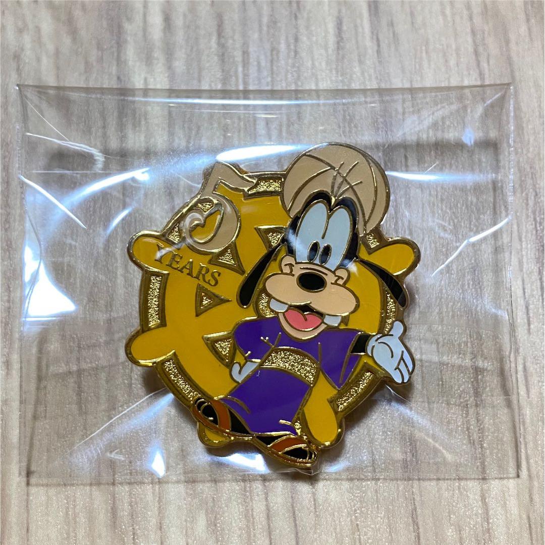東京ディズニーシー 5周年 ピンバッジ グーフィー - メルカリ