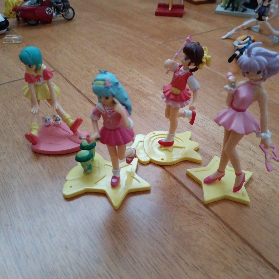 スタジオぴえろ 魔法少女シリーズ ガチャガチャ フィギュア 4体