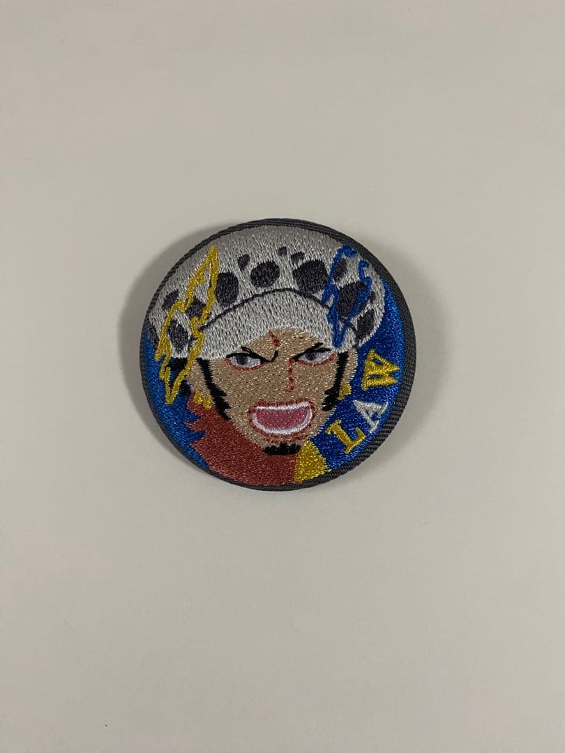 ONE PIECE ワンピース 刺繍缶バッジ vol.1 トラファルガー・ロー