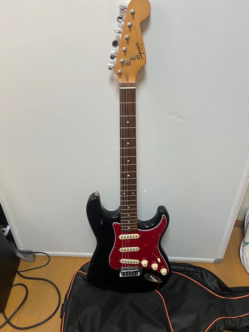 Squier ブラック エレキギター セット