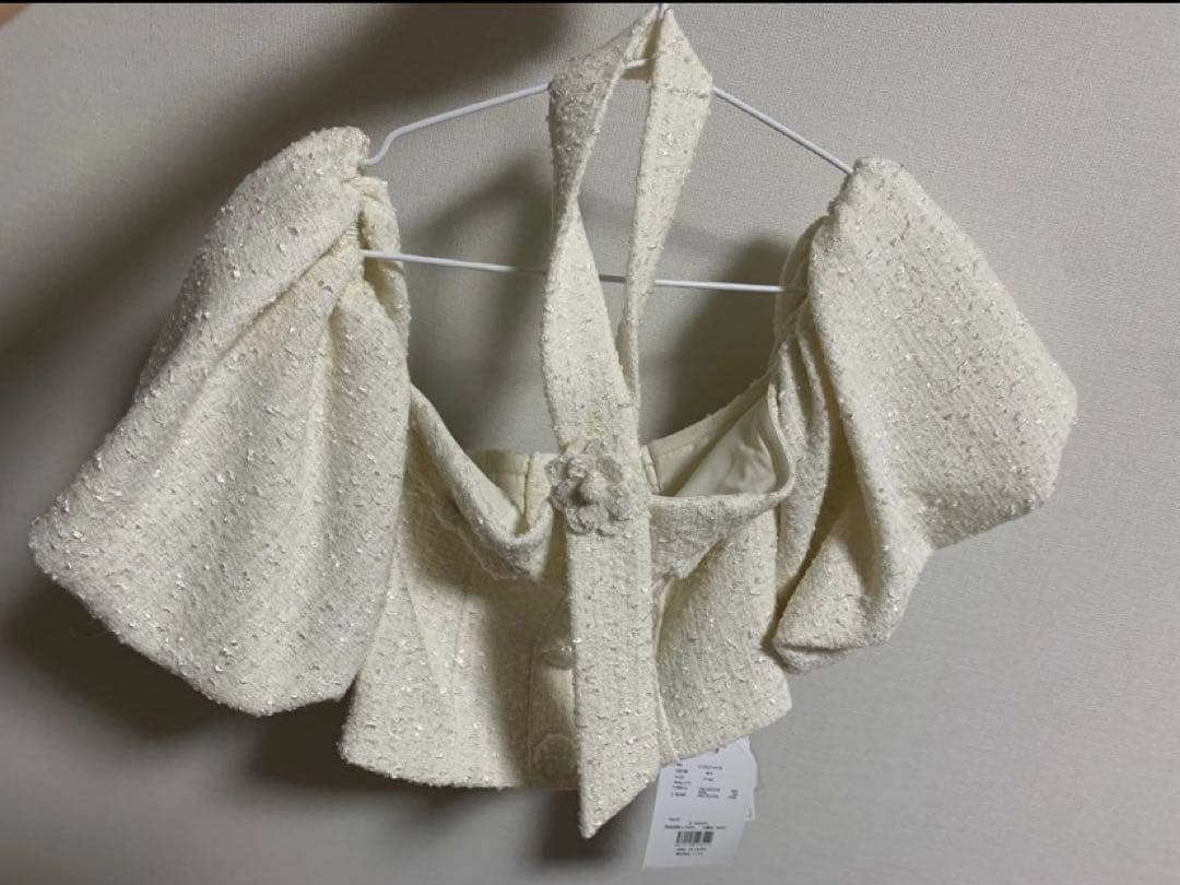 新品タグ付き Darich パフスリーブオフショルツイードトップス