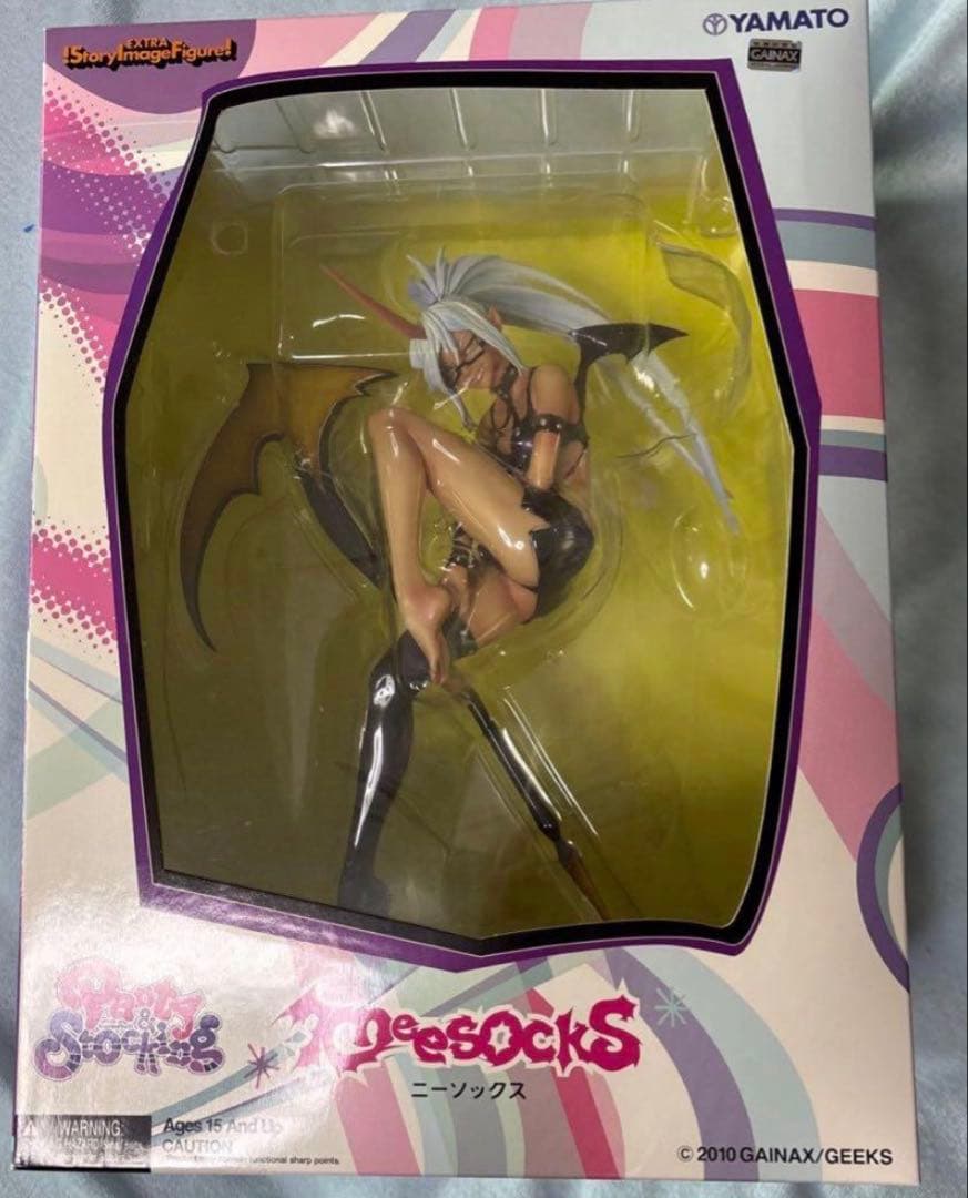 新品 未開封 未使用 ニーソックス フィギュア　panty stocking
