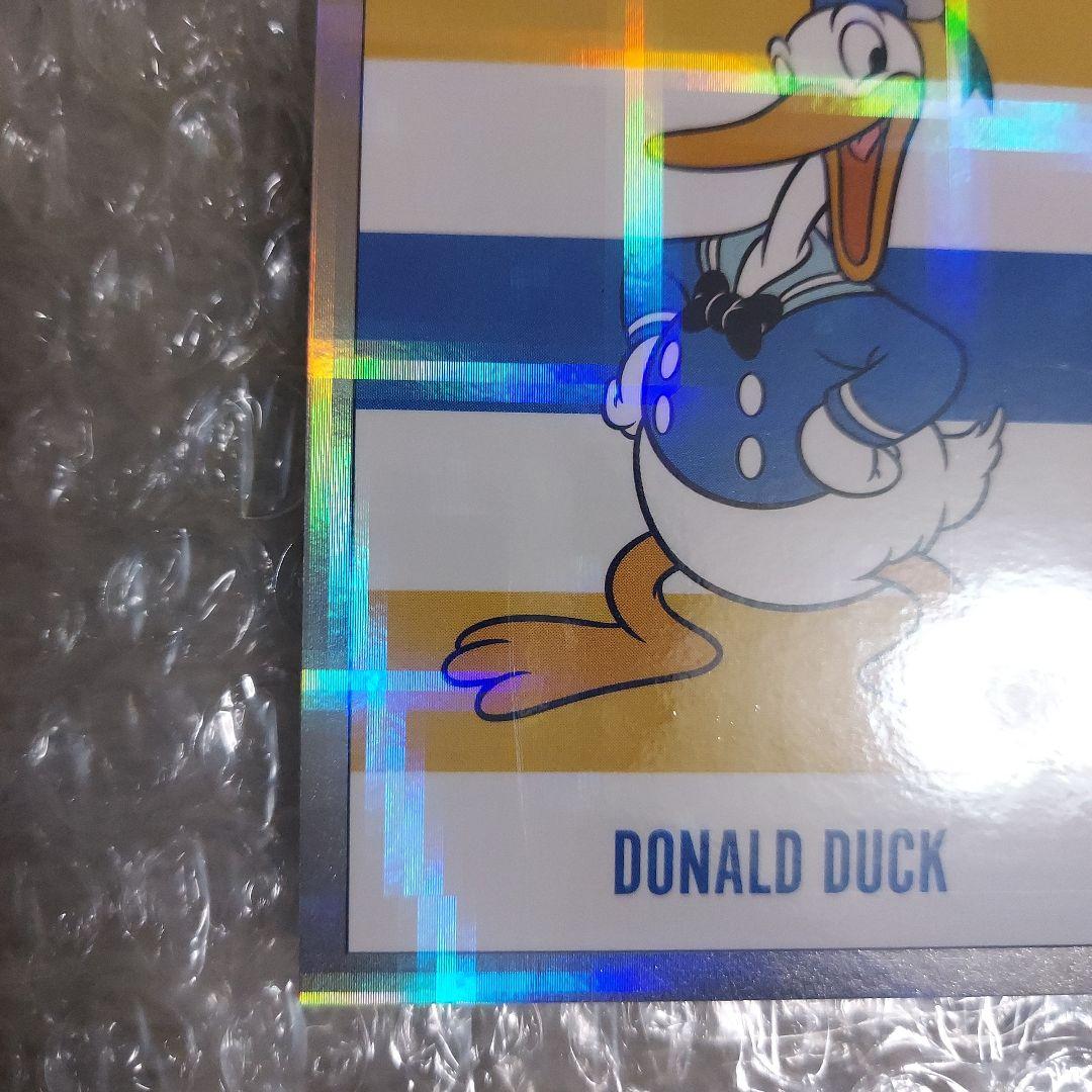 ドナルド90周年 プレミアムコレクションのカードシリアルナンバー付き