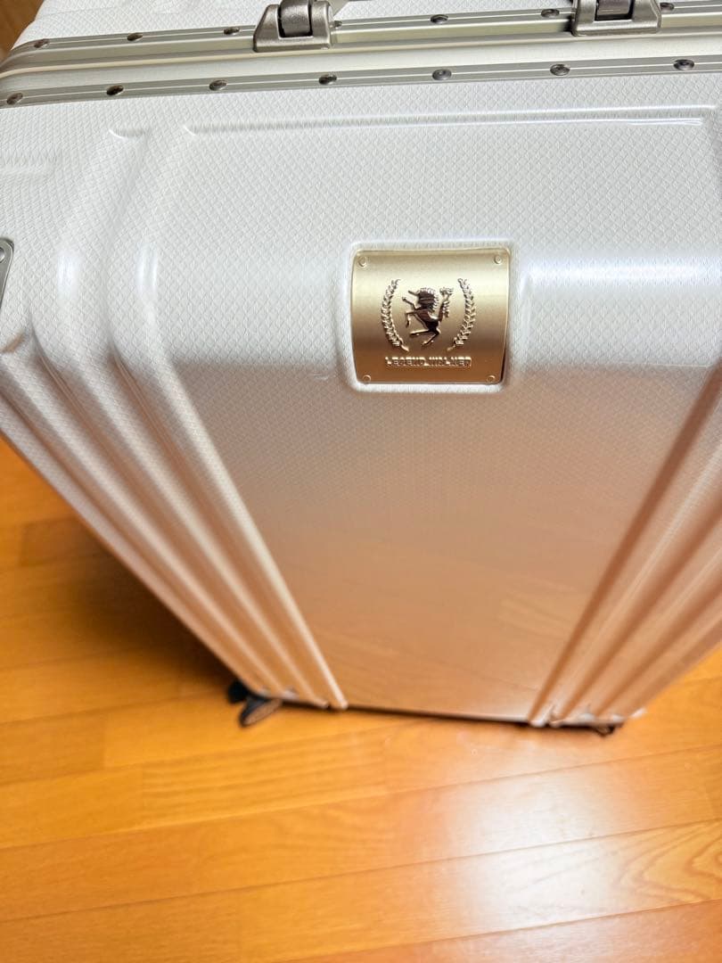 レジェンドウォーカー　キャリーケース