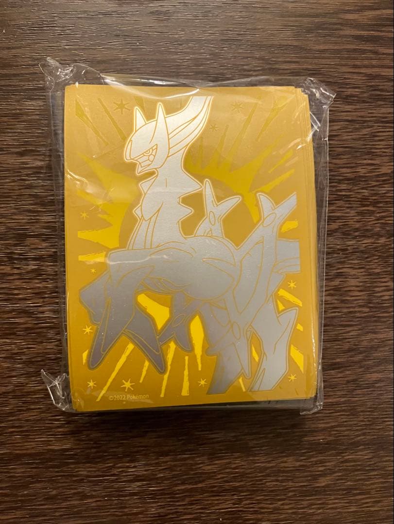 海外限定版】アルセウス デッキシールド 金背景 スリーブ - メルカリ