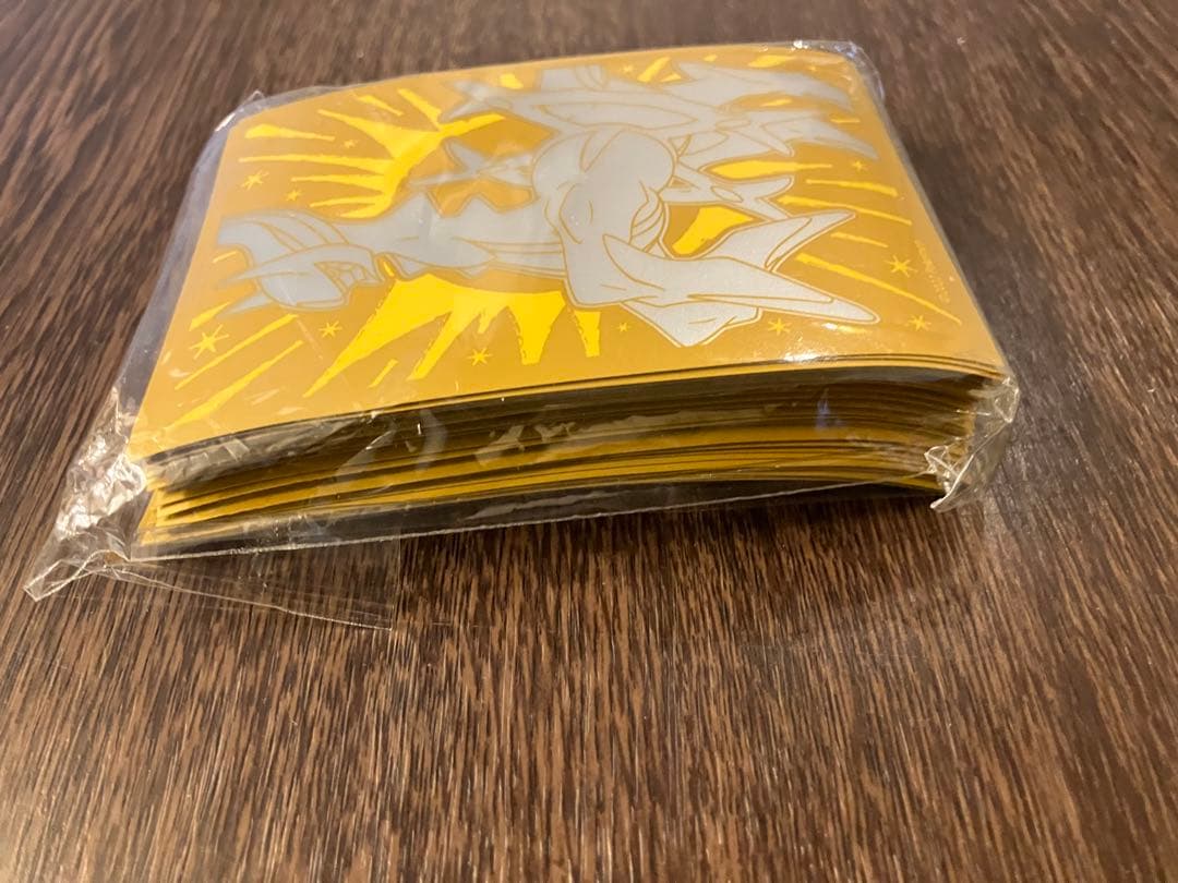 海外限定版】アルセウス デッキシールド 金背景 スリーブ - メルカリ