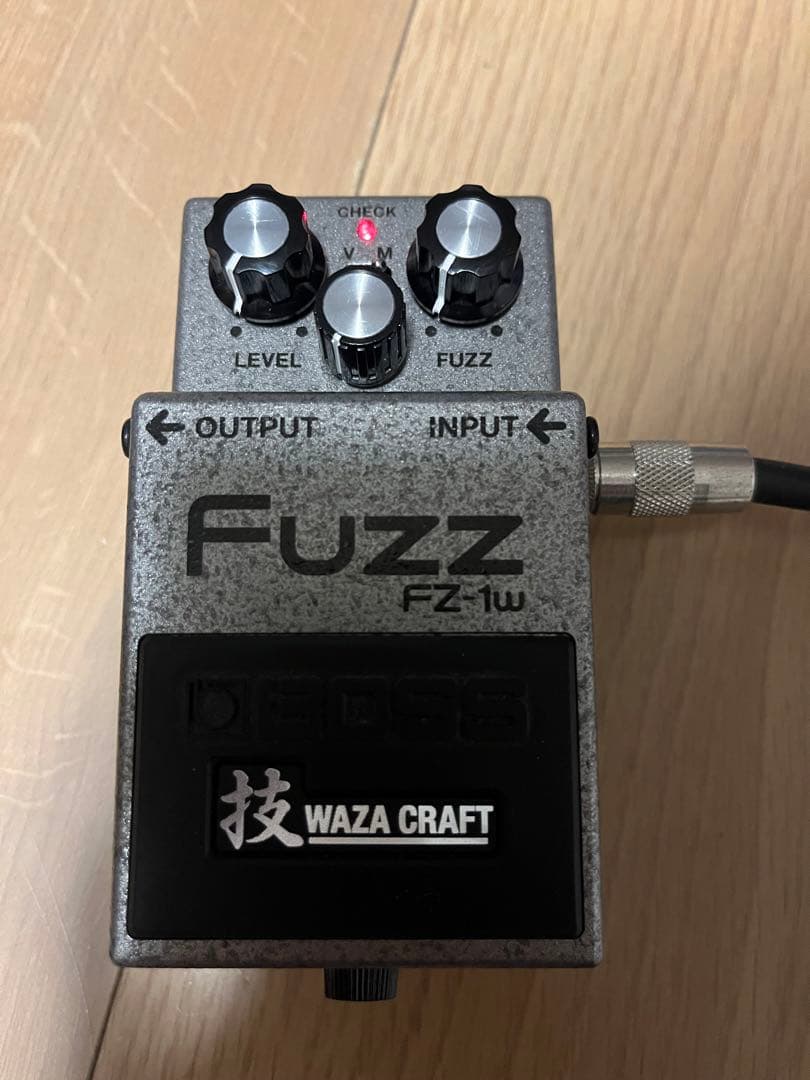 BOSS Waza Craft FZ-1W ファズ Amazon.com: Boss FZ-1W Waza Craft Fuzz Bundle with Gearlux Power