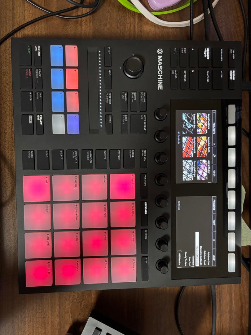 NativeInstruments MASCHINE MK3 デッキセーバー付き