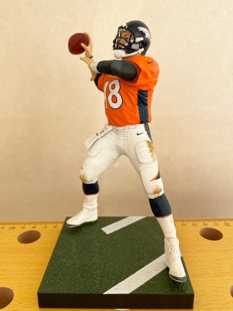 ペイトン・マニング デンバー・ブロンコス マクファーレン フィギュア 2026年最新】マクファーレン nflの人気アイテム - メルカリ