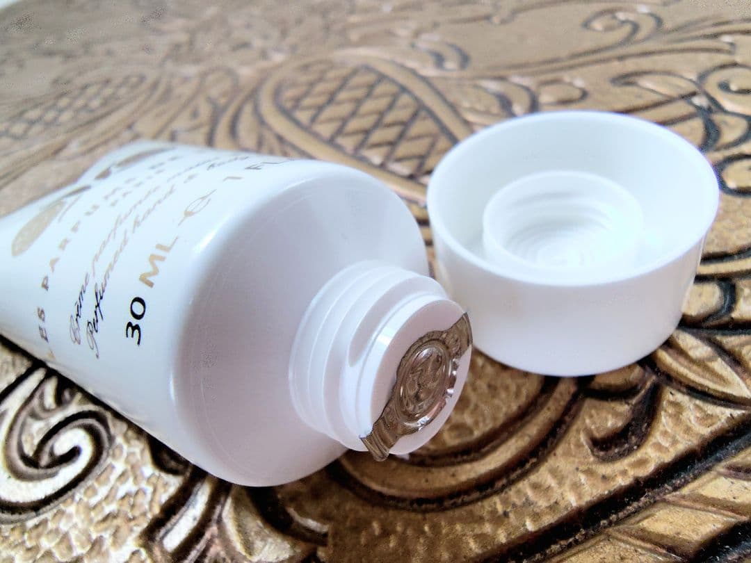 パルファン ロジーヌ パリ ゼスト ド ローズ 50ml コフレセット