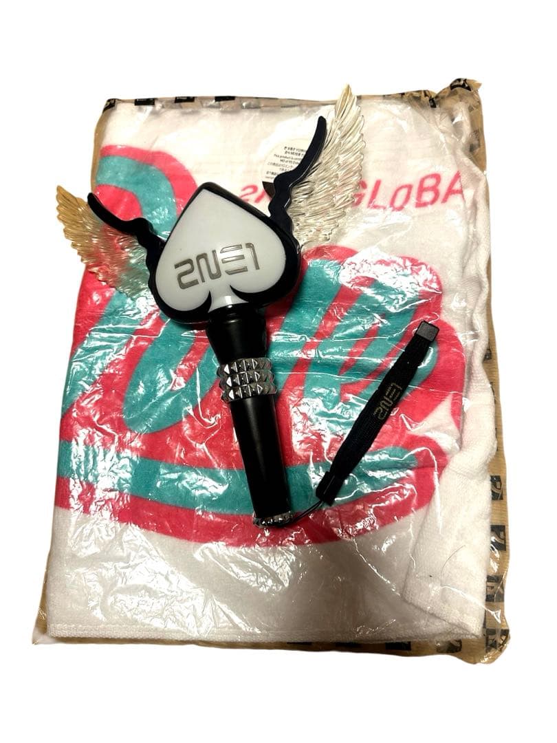 2NE1 初期ペンライト　公式グッズタオルセット