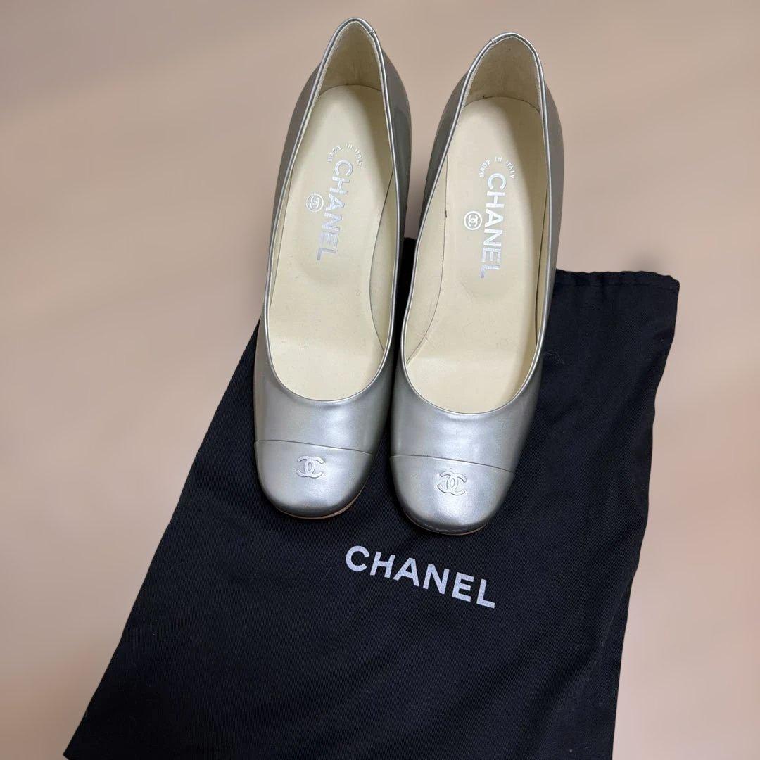 シャネル★パンプス★シルバー★38 中古・古着通販】CHANEL (シャネル) フラットパンプス ブラック