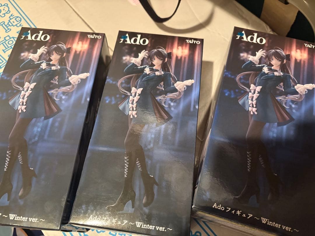 Ado フィギュア Winter ver. 3体セット
