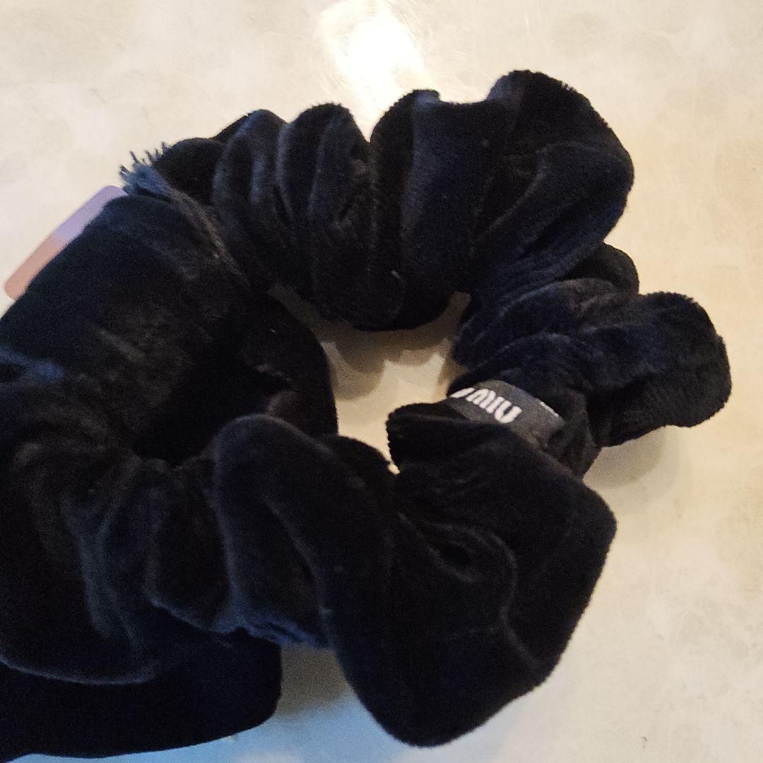 MIU MIU ミュウミュウ ベルベット リボン シュシュ - メルカリ