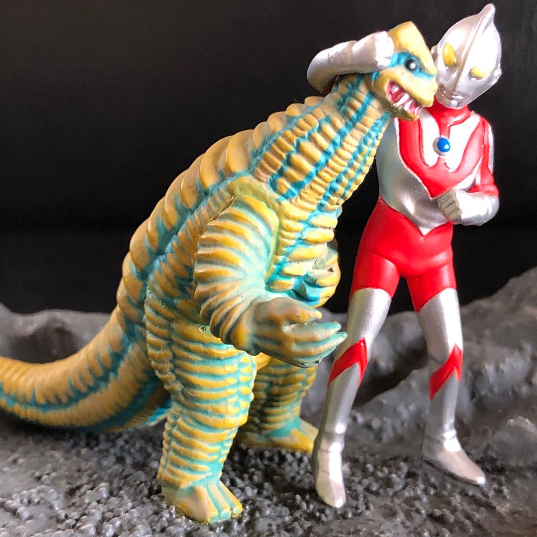 大怪獣シリーズ　どくろ怪獣レッドキング　再生怪獣ギエロン星獣　ジオラマ ギャラリー 大怪獣シリーズ ウルトラマン編 「どくろ怪獣 レッドキング