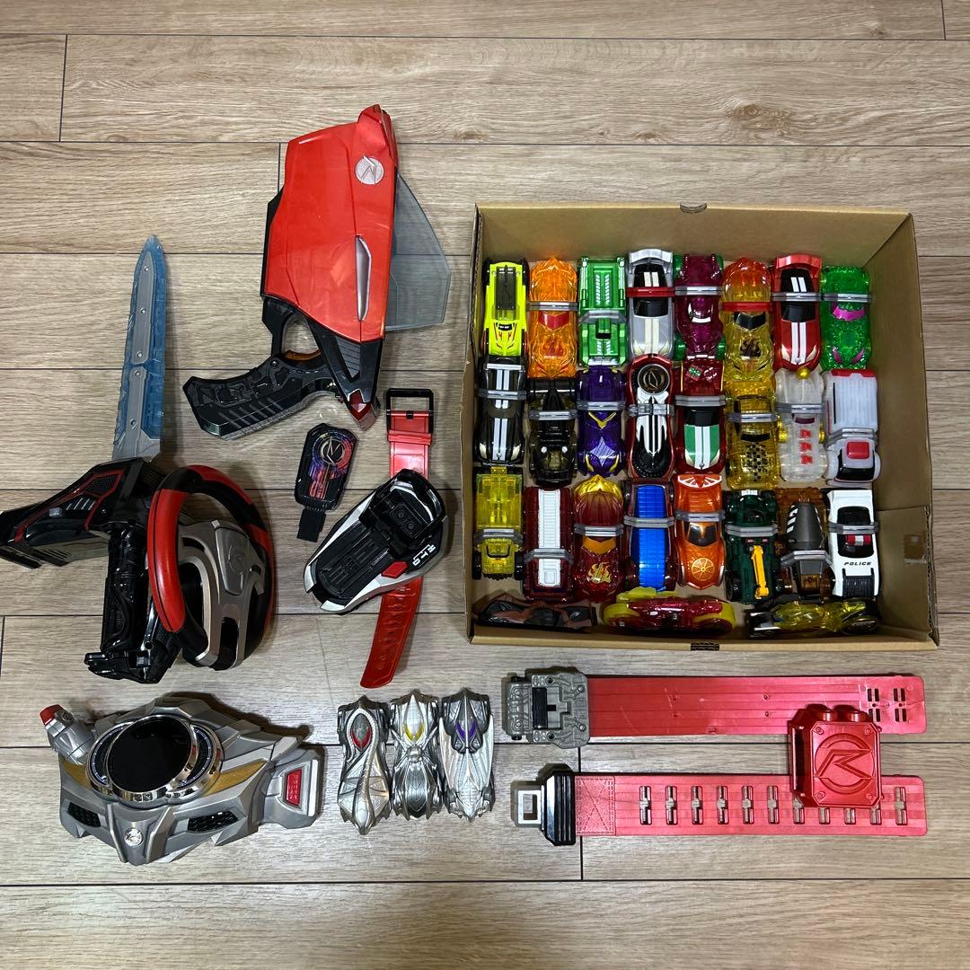 仮面ライダードライブベルトセット/シフトカー/銃/剣 Amazon | 仮面ライダードライブ DXドライブドライバー & シフトカー