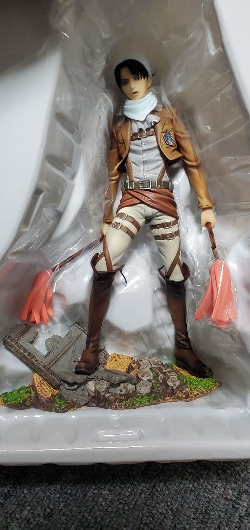 リヴァイ(お掃除版) 進撃の巨人 BRAVE-ACTシリーズ 1/8 塗装済