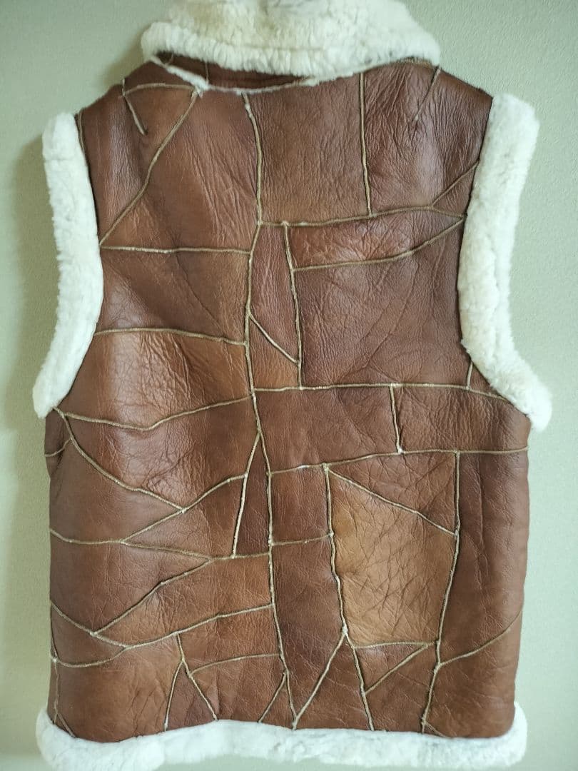 ブラウン ムートンレザーパッチワークベスト 裏地シープスキン1枚革