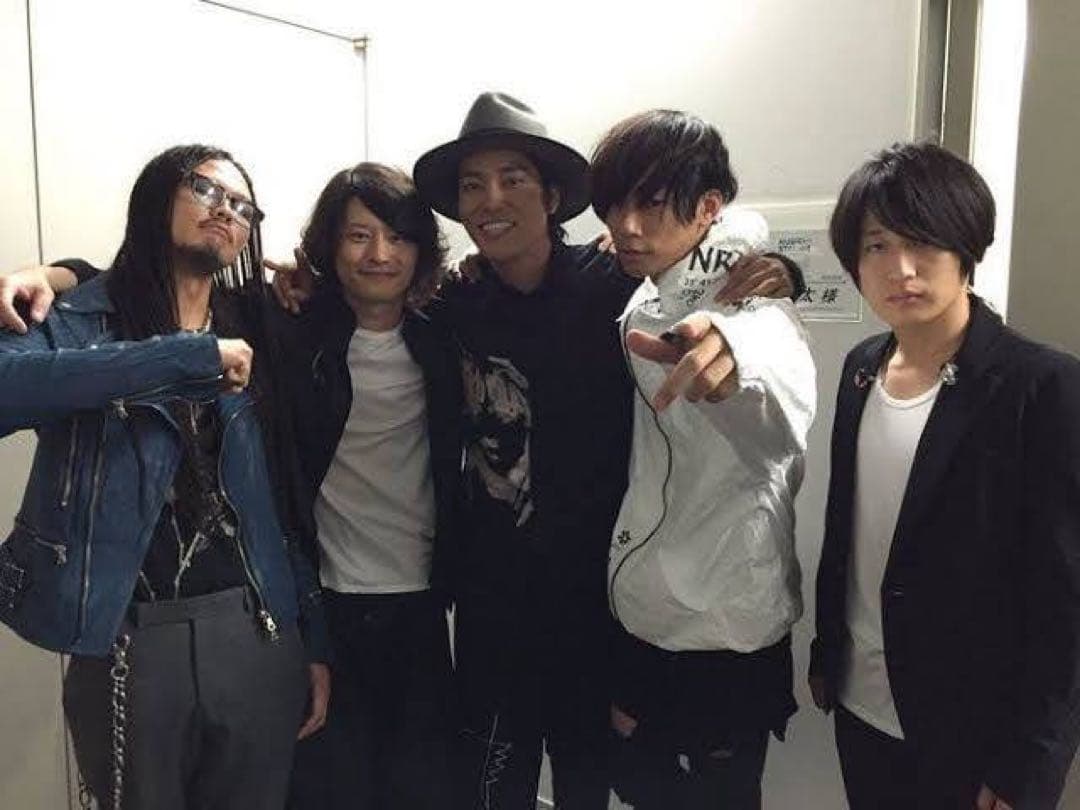 タグ付きUEG Alexandros 川上洋平 チャマ 着用 パーカー - メルカリ