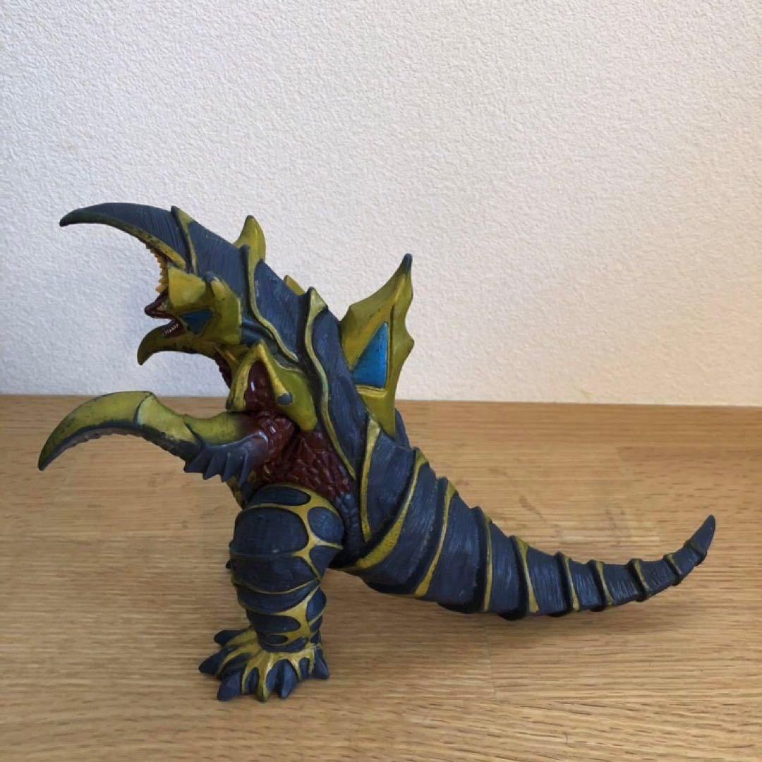 宇宙戦闘獣 超コッヴ ウルトラマンガイア ウルトラ怪獣シリーズ