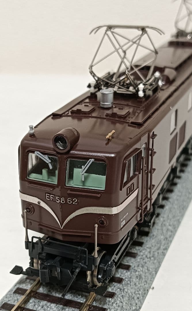 HOゲージ KATO EF58電気機関車 大窓（茶） Nゲージ】EF58／初期型大型窓茶塗装 - NEW CHIBA TRAIN NET