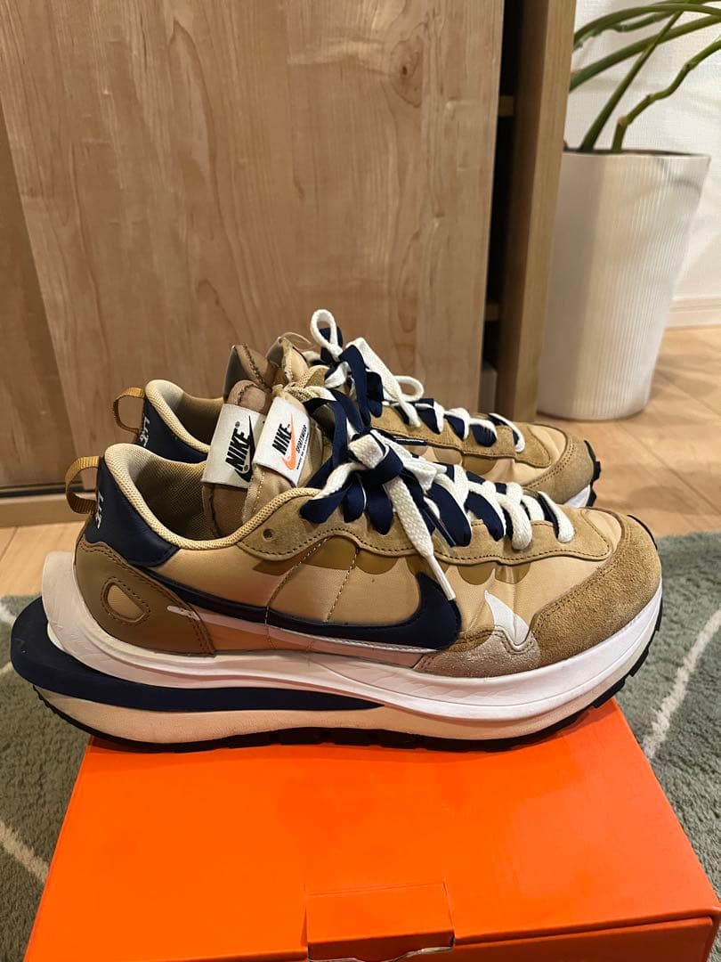 るー。Sacai x Nike Vaporwaffle - Sesame