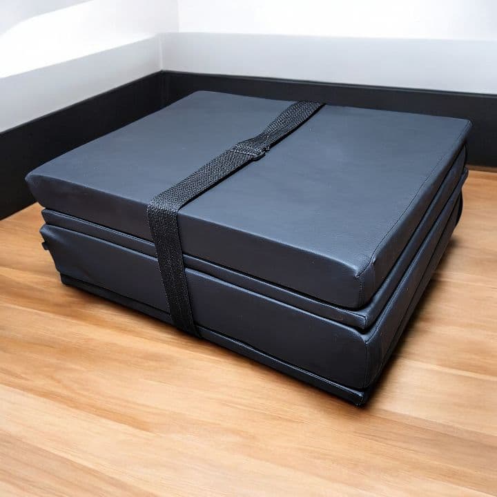 車中泊用マット 段差解消マット 黒4個