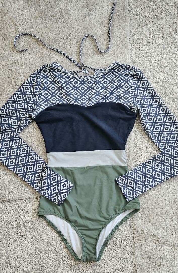 あるりんseea　ラッシュガード　水着 大きいサイズ レディース ラッシュガードセット水着 トロピカル柄 LL