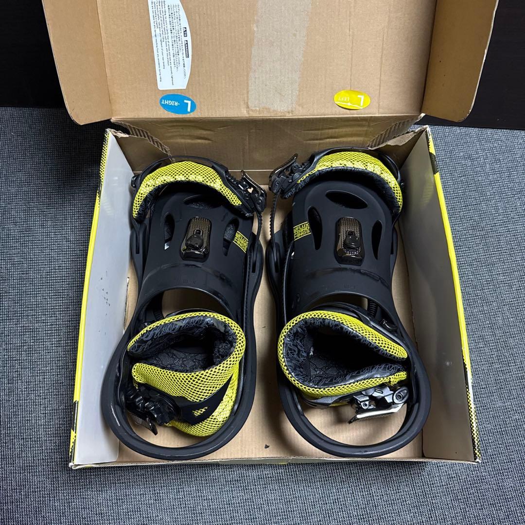 flux distortionスノーボード ビンディング ブラック/イエロー