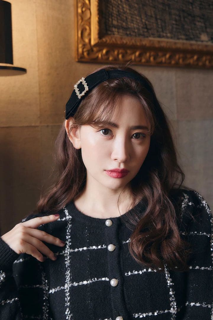 Her lip to Bouncy Check Knit Pullover