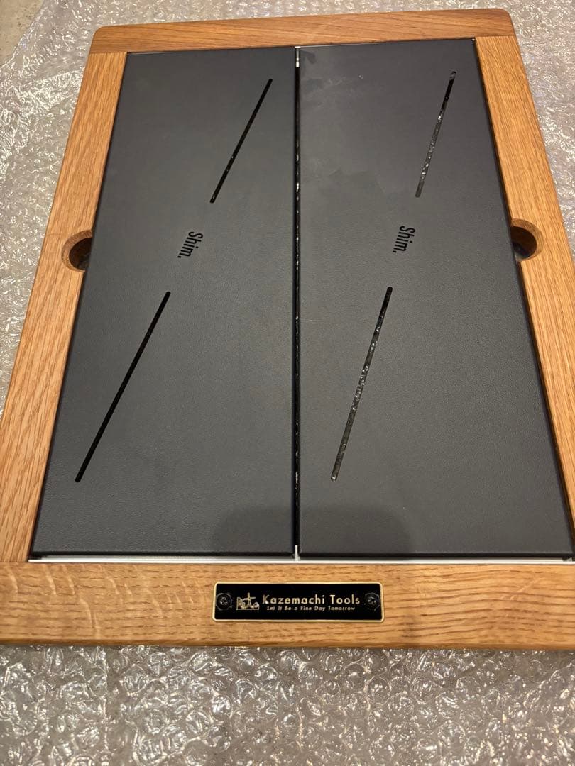 シムクラフトS.T.F./SC25 （別注真鍮プレート 仕様）オーク S.T.F. / SC25（ウォルナット）_shimcraft_シムクラフト | FIKA