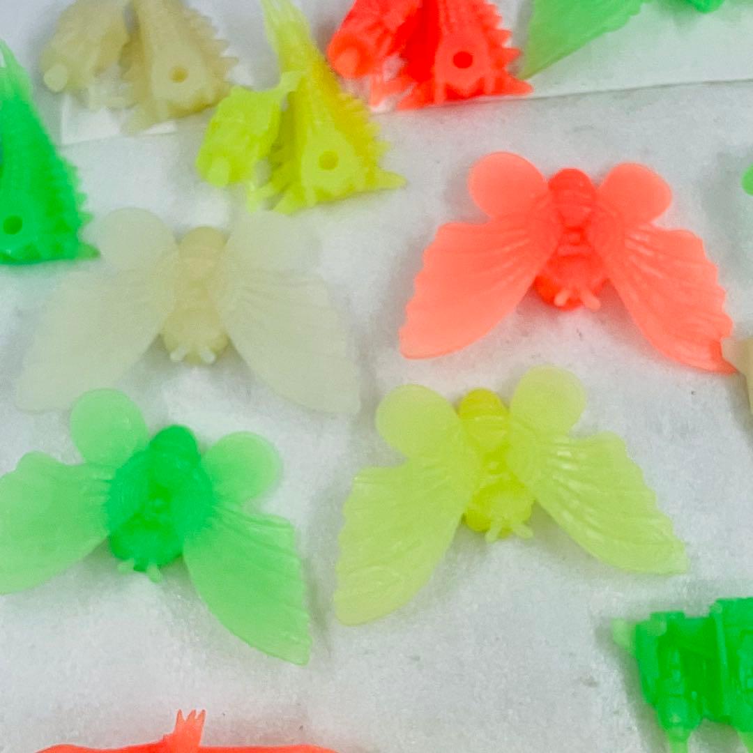 激レア 当時物】ゴジラVSメカゴジラ 光るゴジラ！ 54種セット - メルカリ