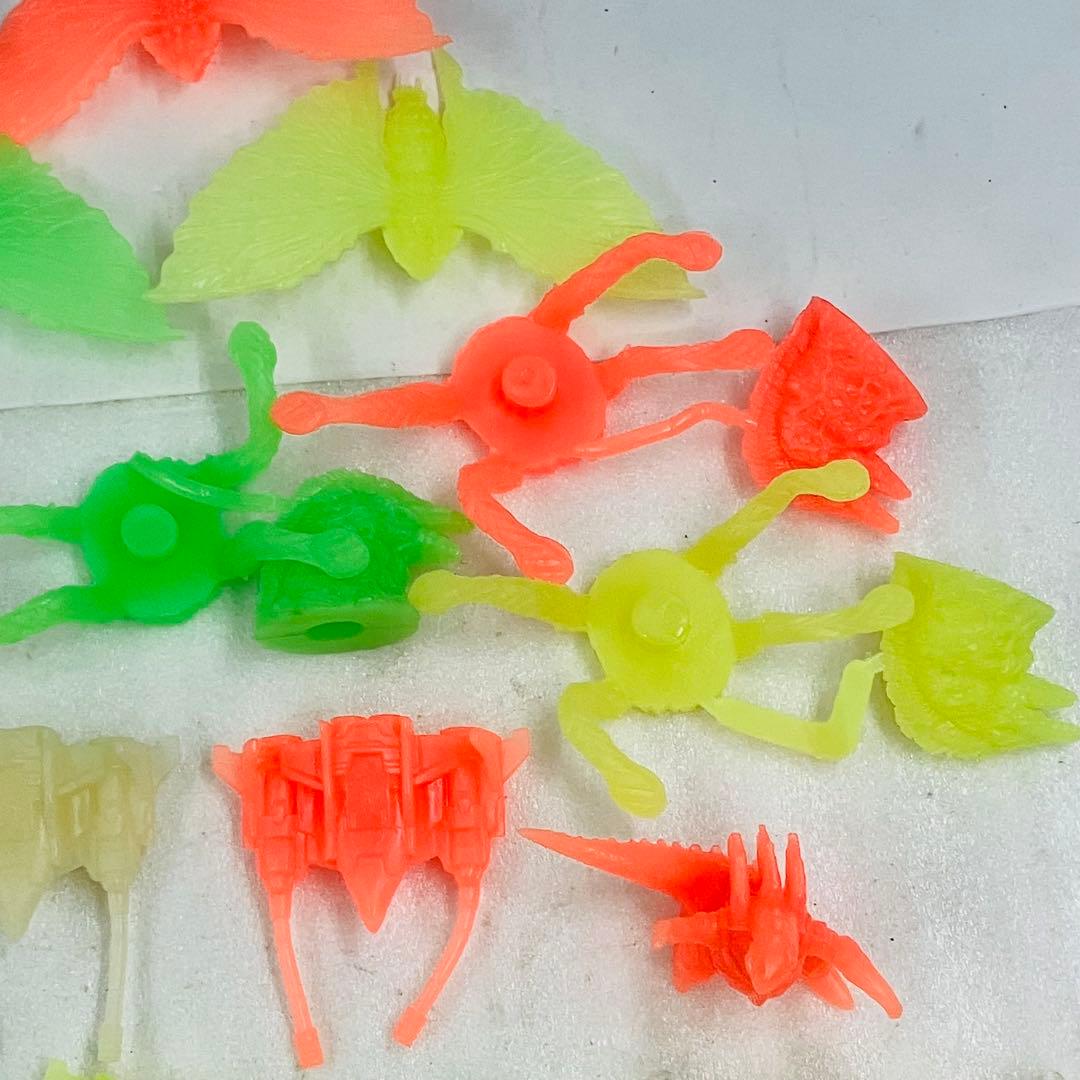 激レア 当時物】ゴジラVSメカゴジラ 光るゴジラ！ 54種セット - メルカリ