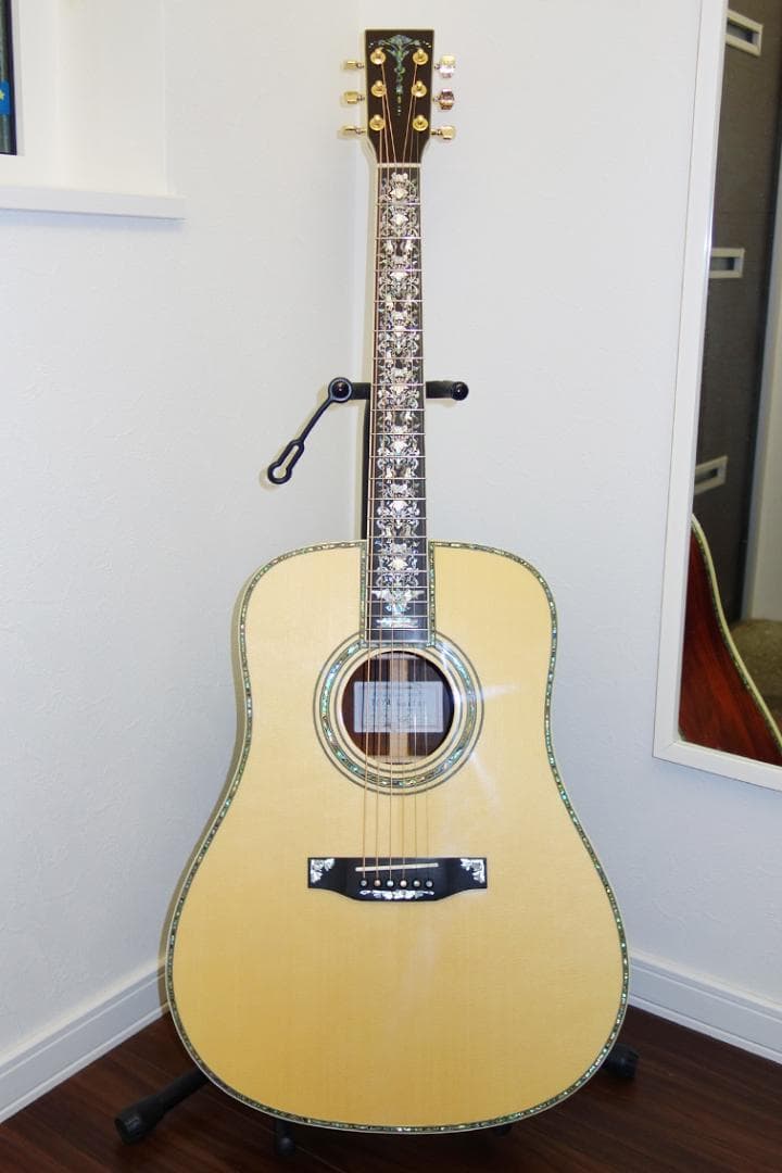 Toya Guitar　TD-80　イングルマンスプルース＆ココボロ単板