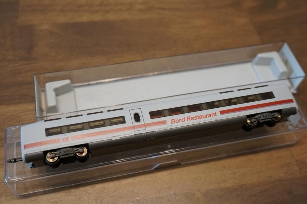 フライシュマン　ＤＢ（ドイツ）　ＩＣＥ１　旧塗装　８０４　０２０－６　食堂車 Yahoo!オークション -「ice1」(Nゲージ) (鉄道模型)の落札相場・落札価格