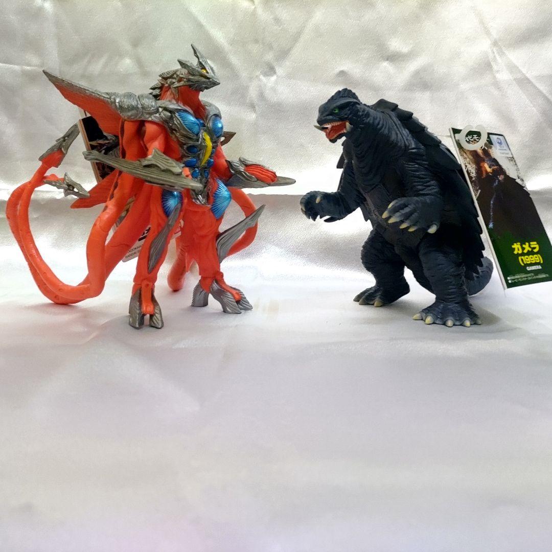 ムービーモンスター 【イリス覚醒】 ガメラ1999 イリス タグ付きセット