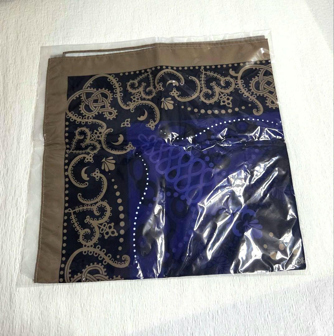 ツイステッドワンダーランド スクエアスカーフ グロリアス