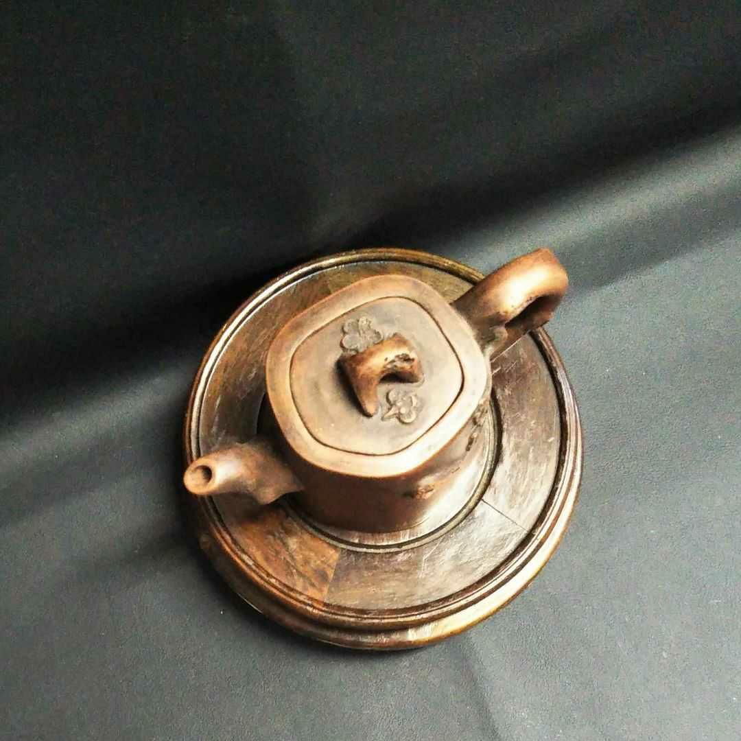 中国古美術/朱泥紫砂梅花紋茶壺/(底款:不明)