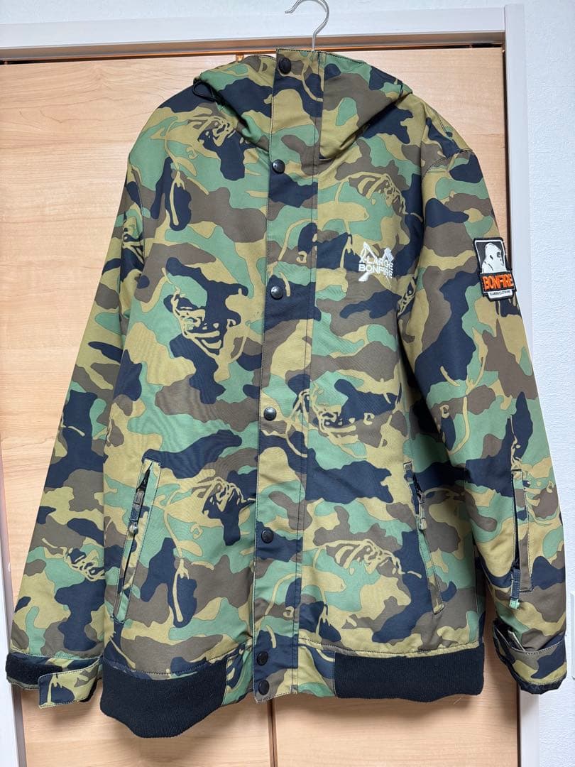 XLARGE BONFIRE スノボジャケット M 迷彩 コラボ スノーウェア