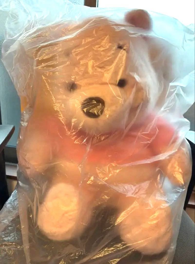 桜プーさん　ぬいぐるみ　特大　初代　スーパーBIG 希少　レア ディズニーストア 桜モチーフのアイテム！くすみカラーのプーさん